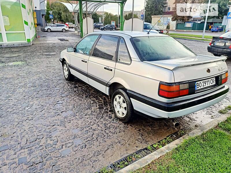 Volkswagen Passat B3