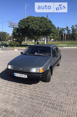 Седан Volkswagen Passat B3 1988 в Киеве