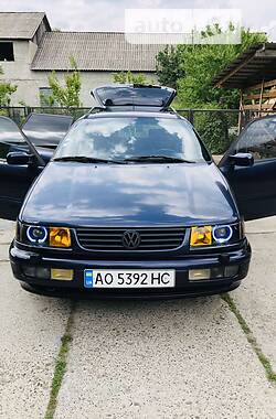 Универсал Volkswagen Passat B4 1995 в Хусте