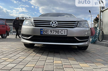 Седан Volkswagen Passat B7 2012 в Николаеве