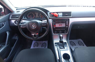 Седан Volkswagen Passat B7 2012 в Одессе