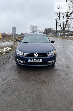 Седан Volkswagen Passat B7 2015 в Кривом Роге