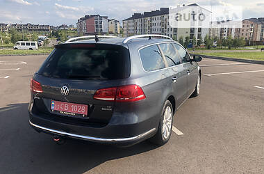Универсал Volkswagen Passat B7 2012 в Ровно