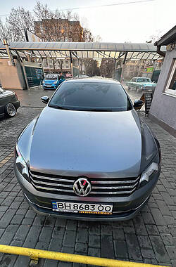Седан Volkswagen Passat B7 2013 в Одессе