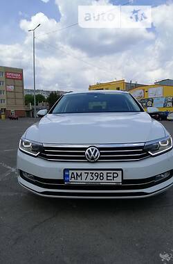 Универсал Volkswagen Passat B8 2016 в Житомире