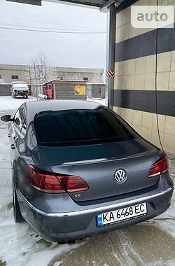 Седан Volkswagen Passat CC 2012 в Березному