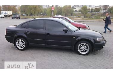Седан Volkswagen Passat 1998 в Киеве