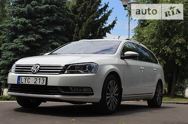 Универсал Volkswagen Passat 2011 в Житомире