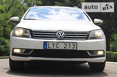 Универсал Volkswagen Passat 2011 в Житомире