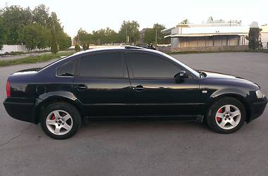 Седан Volkswagen Passat 1998 в 