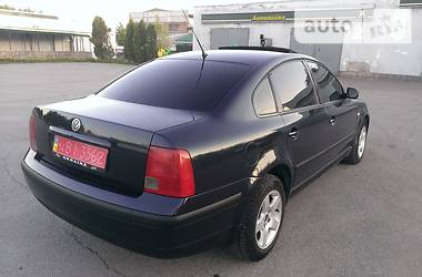 Седан Volkswagen Passat 1998 в 