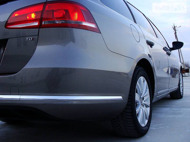 Універсал Volkswagen Passat 2013 в Любашівці