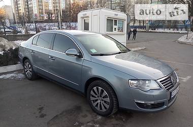 Седан Volkswagen Passat 2010 в Чернівцях