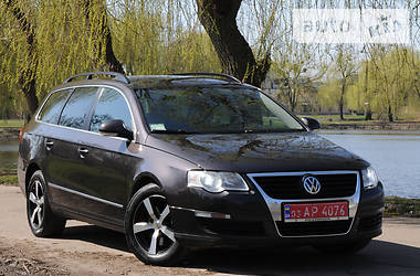 Седан Volkswagen Passat 2009 в Ровно