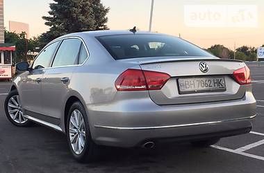 Седан Volkswagen Passat 2012 в Одессе