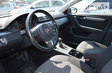 Универсал Volkswagen Passat 2013 в Киеве