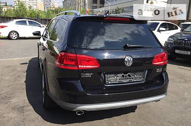 Универсал Volkswagen Passat 2016 в Киеве