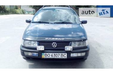 Универсал Volkswagen Passat 1995 в Кременце