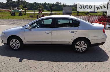 Седан Volkswagen Passat 2008 в Луцке