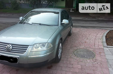 Седан Volkswagen Passat 2004 в Львове