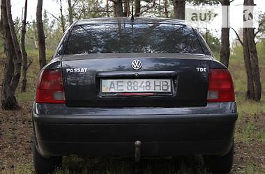 Седан Volkswagen Passat 1999 в Павлограді