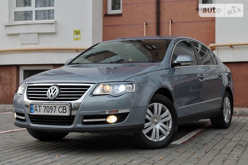 Седан Volkswagen Passat 2010 в Ивано-Франковске