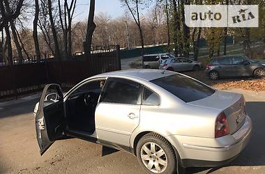 Седан Volkswagen Passat 2006 в Харькове