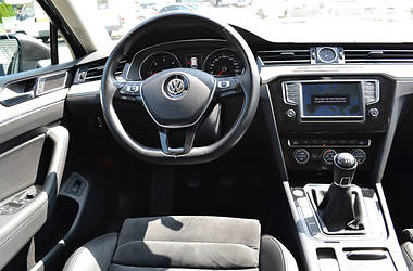 Універсал Volkswagen Passat 2015 в Вінниці