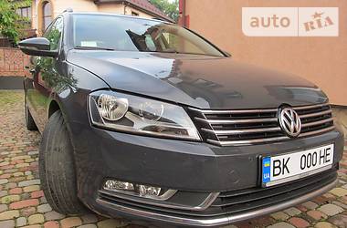 Универсал Volkswagen Passat 2013 в Ровно