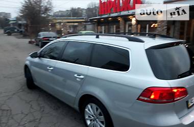 Универсал Volkswagen Passat 2012 в 