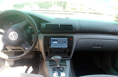Седан Volkswagen Passat 2000 в Александрие