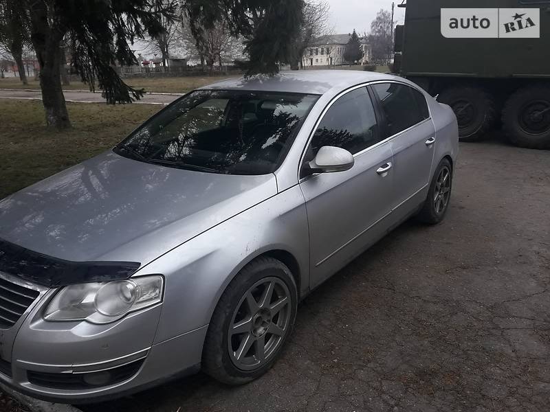 Седан Volkswagen Passat 2005 в Киеве