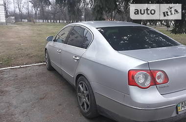 Седан Volkswagen Passat 2005 в Киеве