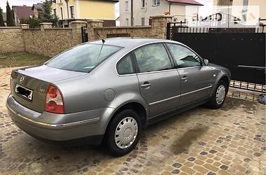 Седан Volkswagen Passat 2003 в Львове