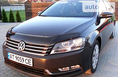 Універсал Volkswagen Passat 2012 в Івано-Франківську