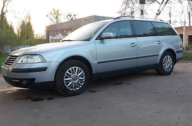 Універсал Volkswagen Passat 2002 в Лебедині