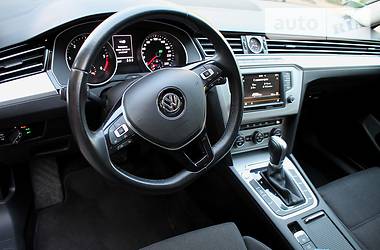Универсал Volkswagen Passat 2015 в Полтаве