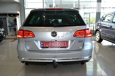 Универсал Volkswagen Passat 2013 в Хмельницком