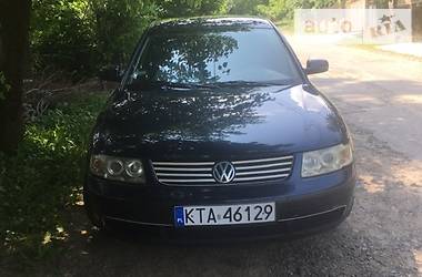 Седан Volkswagen Passat 1999 в Хусте