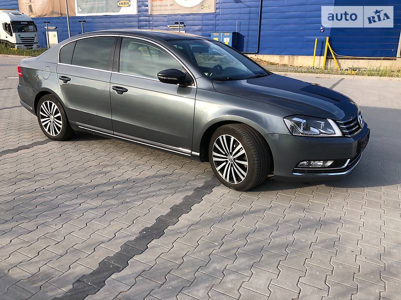 Седан Volkswagen Passat 2014 в Луцьку