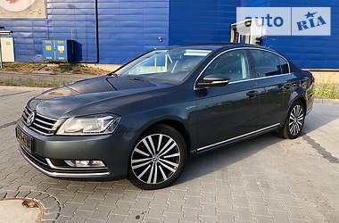 Седан Volkswagen Passat 2014 в Луцьку