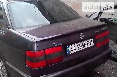 Седан Volkswagen Passat 1994 в Киеве