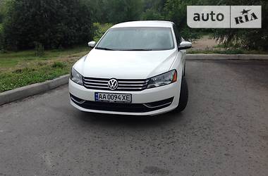 Седан Volkswagen Passat 2014 в Киеве