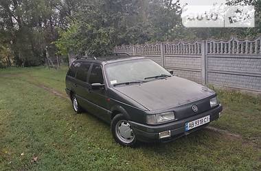 Универсал Volkswagen Passat 1990 в Погребище