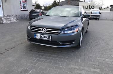 Седан Volkswagen Passat 2012 в Луцке