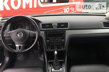 Седан Volkswagen Passat 2014 в Львові