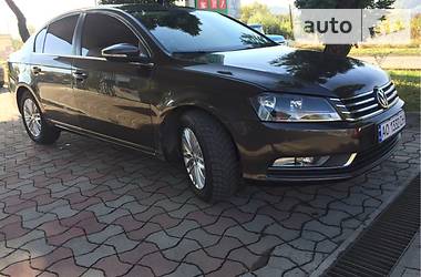 Седан Volkswagen Passat 2013 в Хусті