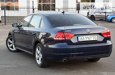 Седан Volkswagen Passat 2013 в Киеве