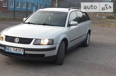 Универсал Volkswagen Passat 2000 в Межгорье