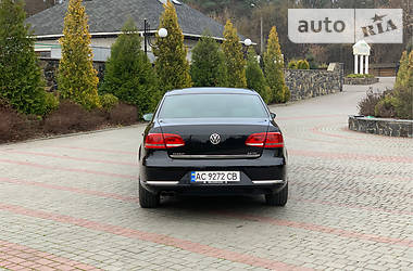 Седан Volkswagen Passat 2011 в Луцке